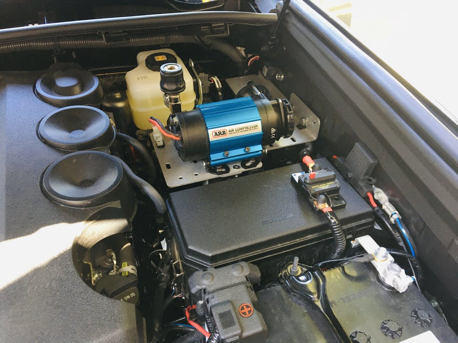 Montaje de compresor de aire Toyota 4Runner de quinta generación de Rago Fabrication