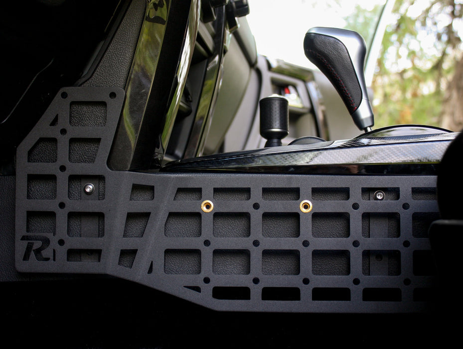 Rago Fabrication Panel de almacenamiento Molle para consola central Toyota 4Runner de quinta generación