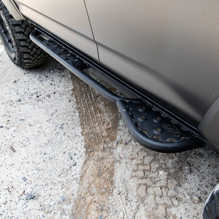 Southern Style Bolt On Rock Sliders (10-24 4Runner/10-23 GX460)